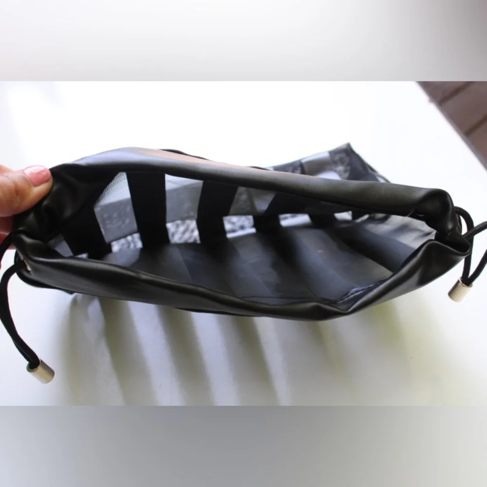 Victoria’s second cosmetics bag